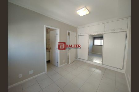 25_photo/9527381faf.ceff8192393c33de-ATLAS-c41ee0ef-2763-4ebd-a29e-dc51d40ecccb.jpg de apartamento à venda com 3 quartos, 74m² em Centro, Florianópolis