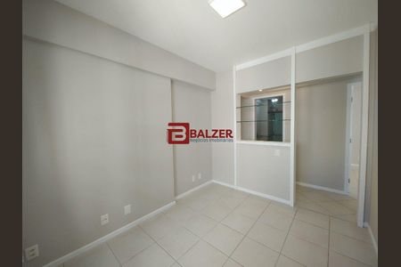 19_photo/9527381faf.ceff8192393c33de-ATLAS-e4d1e680-91af-4fb1-af7d-22fc49604bf0.jpg de apartamento à venda com 3 quartos, 74m² em Centro, Florianópolis