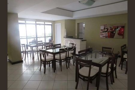 4_photo/9527381fbb.2d5b66cf4807465a-ATLAS-2d68142f-56e9-492b-855e-68eb3aff3a1e.jpg de apartamento à venda com 4 quartos, 274m² em Centro, Florianópolis