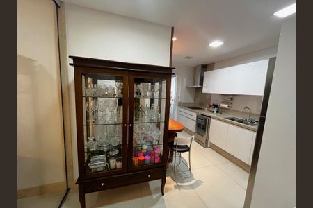 3_photo/9527381fd3.e92c8558ef1450dc-ATLAS-9e3a4a92-c6f2-426f-b63f-fb76cdd3381d.jpg de apartamento à venda com 3 quartos, 130m² em Centro, Florianópolis