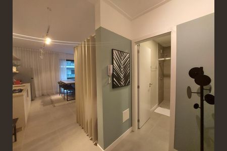 8_photo/9527381ff9.0c5970bd2b36b164-ATLAS-5fcfd11e-933a-4879-b9af-5d434e0b3cdd.jpg de apartamento para alugar com 1 quarto, 44m² em Centro, Florianópolis