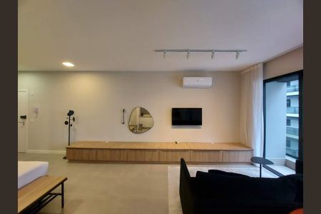 3_photo/9527381ff9.a556b733c94caa8c-ATLAS-2af16fdb-c7ce-46ef-8cda-8d0444a41129.jpg de apartamento para alugar com 1 quarto, 46m² em Centro, Florianópolis