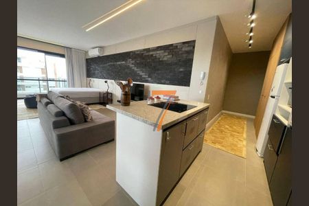 6_photo/9527381ff9.d0a4fa7bdfad82ff-ATLAS-c957fa21-7085-4e32-ac95-868f924dd5ee.jpg de kitnet/studio para alugar com 1 quarto, 64m² em Centro, Florianópolis