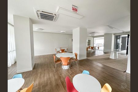 32_photo/9527381ffb.49d1e5332689772b-ATLAS-9ba7b1d3-5afd-4bb5-a829-edefa3102ecd.jpg de apartamento à venda com 2 quartos, 73m² em Centro, Florianópolis