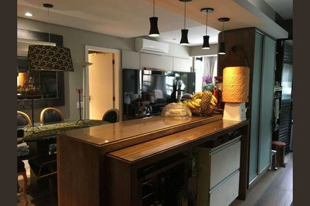 7_photo/952738200f.1ad5fb952b026013-ATLAS-da90f651-4da1-4b20-b8ab-50e9e700f257.jpg de apartamento à venda com 2 quartos, 81m² em Centro, Florianópolis