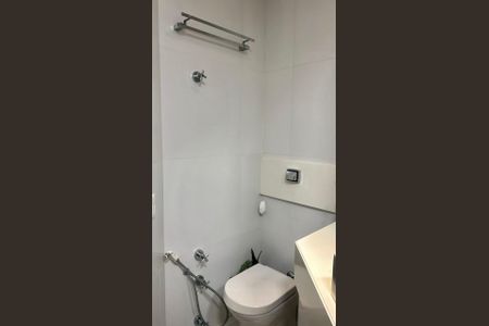 12_photo/952738206b.32245e06e492f0bd-ATLAS-fb439d5a-260e-4d79-a8be-2dde89e95abd.jpg de apartamento à venda com 2 quartos, 81m² em Centro, Florianópolis