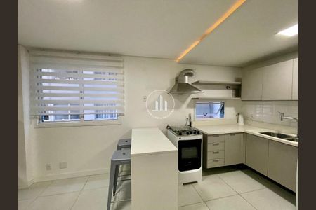 8_photo/9527382193.ce720e628075bcdf-ATLAS-b114068d-bd1e-489d-bdcb-d061a4c8a18d.jpg de kitnet/studio à venda com 1 quarto, 60m² em Centro, Florianópolis