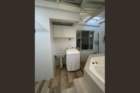 22_photo/95273821b5.41df70bc7e229a94-ATLAS-e1ee9042-8acd-45f9-a97d-b1c3b00ef60e.jpg de casa à venda com 2 quartos, 92m² em Centro, Florianópolis