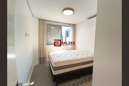 8_photo/95273821c5.cde13b1ff9452421-ATLAS-385b30df-e553-4365-b2e1-ea35d68985e1.jpg de apartamento à venda com 2 quartos, 83m² em Centro, Florianópolis