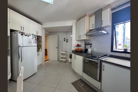 5_photo/95273821d5.6a9f87ec7a00248f-ATLAS-178cf514-74b3-4e5a-b8ba-8c01918e7fb8.jpg de apartamento à venda com 3 quartos, 135m² em Centro, Florianópolis