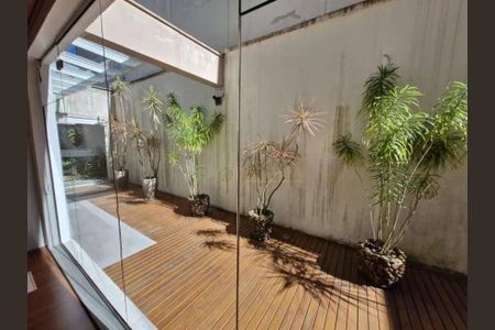 4_photo/95273821eb.7e73528d3e17a5a9-ATLAS-2c93d2a8-2f16-4894-9cc4-18d945bbd02e.jpg de apartamento à venda com 1 quarto, 28m² em Centro, Florianópolis