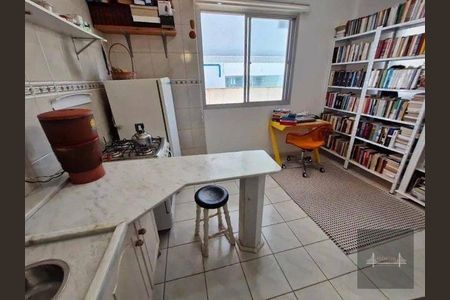 4_photo/95273821eb.7e73528d3e17a5a9-ATLAS-95b27140-ac85-4739-bae2-c25bd9404e05.jpg de apartamento à venda com 1 quarto, 28m² em Centro, Florianópolis