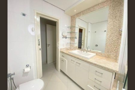 11_photo/95273822a3.5bd1f0bb8b72084d-ATLAS-56bfe0ac-117e-424b-96d7-da389ca54bab.jpg de apartamento para alugar com 4 quartos, 156m² em Centro, Florianópolis