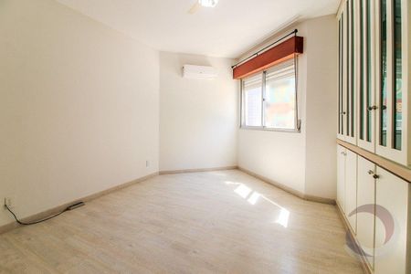 30_photo/95273822a5.c2dc89461dc98cb9-ATLAS-8f75ade1-f8a2-4e41-91f0-e38bebb79c1c.jpg de apartamento à venda com 3 quartos, 156m² em Centro, Florianópolis