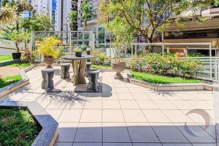 35_photo/95273822a5.c2dc89461dc98cb9-ATLAS-e5bac089-684f-4392-93e0-49b52e2bb875.jpg de apartamento à venda com 3 quartos, 156m² em Centro, Florianópolis