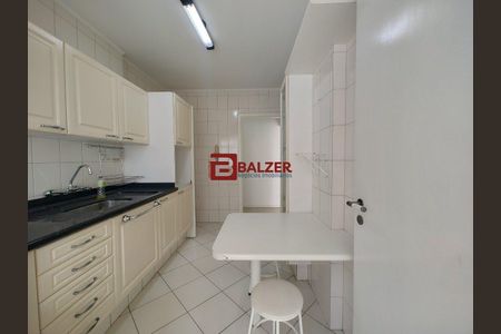 13_photo/95273822b3.ceff8192393c33de-ATLAS-ecbd967e-feea-42f1-9d0c-9c415ae4e672.jpg de apartamento à venda com 3 quartos, 112m² em Centro, Florianópolis