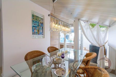 44_photo/95273822bb.2ac4ca81730c978d-ATLAS-635a3fbd-a73d-40fb-a00e-b33d1b704ebc.jpg de apartamento à venda com 2 quartos, 202m² em Centro, Florianópolis