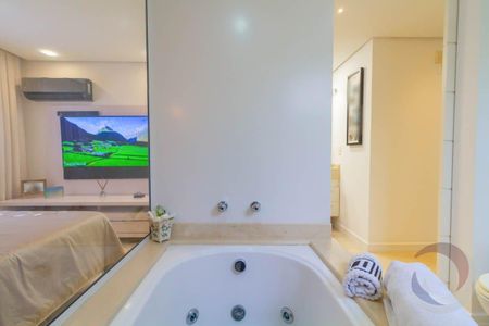 26_photo/95273822bb.2ac4ca81730c978d-ATLAS-caa59ad5-38e4-45b0-aae8-0c1e03724e2a.jpg de apartamento à venda com 2 quartos, 202m² em Centro, Florianópolis