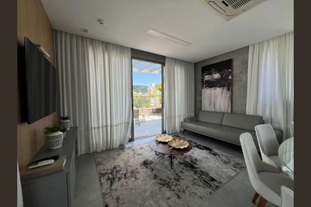 5_photo/95273822c1.6e0218ae27994d06-ATLAS-5a7ff7dc-e0de-41e2-a384-b6ec4b1a366d.jpg de apartamento à venda com 3 quartos, 109m² em Centro, Florianópolis