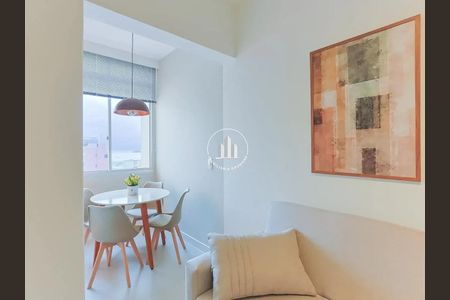 5_photo/95273823bf.513f4c1b8d189136-ATLAS-2d82fd4e-02fa-4075-aa8c-ddd34658c1bf.jpg de apartamento à venda com 2 quartos, 50m² em Centro, Florianópolis