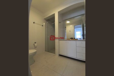 2_photo/95273824a3.ceff8192393c33de-ATLAS-34728ec3-e5a7-4e70-ab8c-918e5ac4e3e7.jpg de apartamento à venda com 3 quartos, 74m² em Centro, Florianópolis