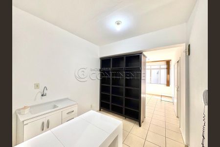 9_photo/95273824b9.cb4a3f4e1d4d223a-ATLAS-ada19ea1-6433-4b9f-989c-2a6f8f8541c9.jpg de apartamento à venda com 2 quartos, 67m² em Centro, Florianópolis