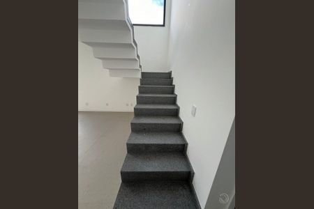 8_photo/952738325b.e9bc35269128f7e8-ATLAS-4aef13b2-234b-467d-adbd-ecf3a6cd4393.jpg de casa à venda com 3 quartos, 165m² em Centro, Florianópolis