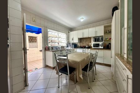 10_photo/95273832bb.42e6edcb8394660c-ATLAS-080caa5c-6f76-4c61-8dc3-da0b9b9abca5.jpg de casa à venda com 4 quartos, 157m² em Centro, Florianópolis