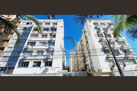 6_photo/9527383959.bacf212b836e5d14-ATLAS-39e81dfd-9625-4d95-b265-3cef29e72200.jpg de apartamento para alugar com 3 quartos, 103m² em Centro, Florianópolis