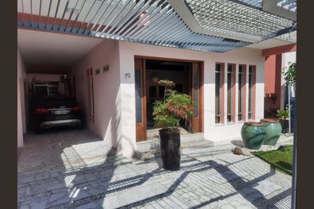 24_photo/95273839e5.70d42bc12121e670-ATLAS-60ca0848-27d3-48cf-95ea-ec0285d3fa58.jpg de casa à venda com 4 quartos, 200m² em Centro, Florianópolis