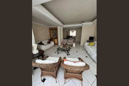 4_photo/95273839e5.935c805baf9a7d1f-ATLAS-95d3f4cf-760e-414a-bd28-2c5ca31d6c4a.jpg de casa à venda com 4 quartos, 195m² em Centro, Florianópolis