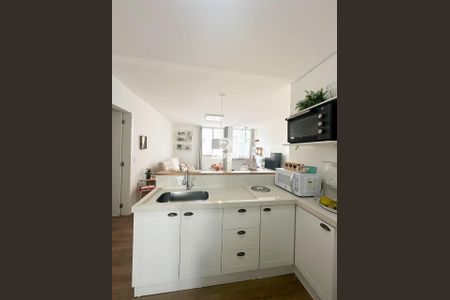 5_photo/9527383a2d.80fa8fdc5a0d358d-ATLAS-b09378e1-e217-4efa-a1f5-4b976a374840.jpg de apartamento à venda com 3 quartos, 80m² em Centro, Florianópolis