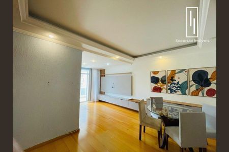 10_photo/9527383a2d.98b2df3b8d936f6f-ATLAS-8efa99cd-8ac0-4a10-9b69-c543cb7e3e59.jpg de apartamento para alugar com 3 quartos, 98m² em Centro, Florianópolis