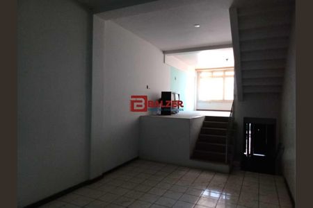 8_photo/9527383a5d.12917f666bbf568e-ATLAS-e62ecae3-e851-4b36-a317-1a647b7c7171.jpg de casa à venda com 5 quartos, 196m² em Centro, Florianópolis
