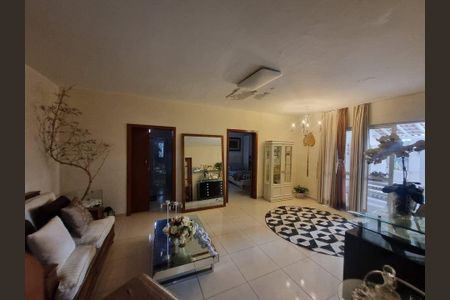 7_photo/9527383a6d.97484f792a469e2d-ATLAS-a4803e20-0b5d-4372-a0d4-a66c5c10229d.jpg de casa à venda com 3 quartos, 460m² em Centro, Florianópolis