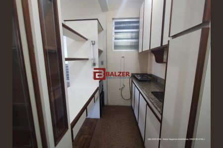 4_photo/9527383a6f.9612c2c0390caf5f-ATLAS-d682f83f-e207-4761-8bc0-aeb0ee31968f.jpg de apartamento à venda com 1 quarto, 34m² em Centro, Florianópolis