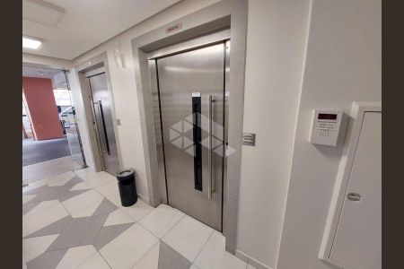 17_photo/9527383ae9.d1b2925de34f08d5-ATLAS-e4483db7-eace-4d43-adf9-4eabfdd5746f.jpg de apartamento para alugar com 1 quarto, 45m² em Centro, Florianópolis