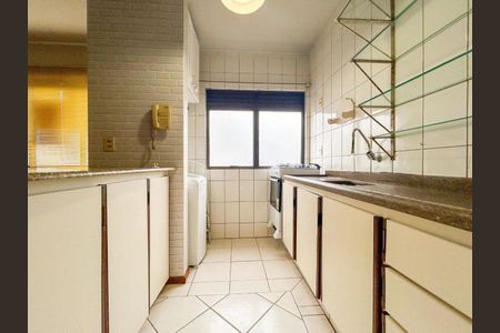 8_photo/9527383aed.3202ff64ae258ed3-ATLAS-e8eba37c-3f2d-4415-997b-fa5918e6b549.jpg de apartamento à venda com 1 quarto, 49m² em Centro, Florianópolis