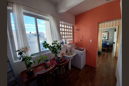 12_photo/9527383b03.037981afb93ffc4c-ATLAS-6ee1afcd-60bf-4e64-9b67-8a0e9a277d70.jpg de apartamento à venda com 2 quartos, 81m² em Centro, Florianópolis