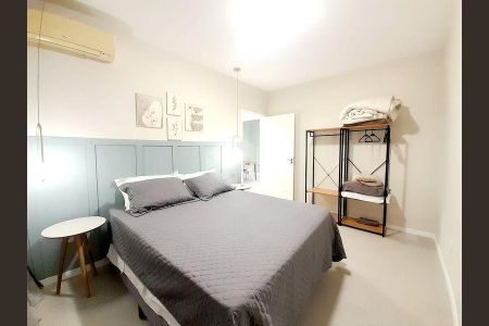 21_photo/9527383b03.7a155f5515b4c8e9-ATLAS-82c27e2e-656a-48e3-a9b9-4edf4e29bbe2.jpg de apartamento para alugar com 1 quarto, 51m² em Centro, Florianópolis