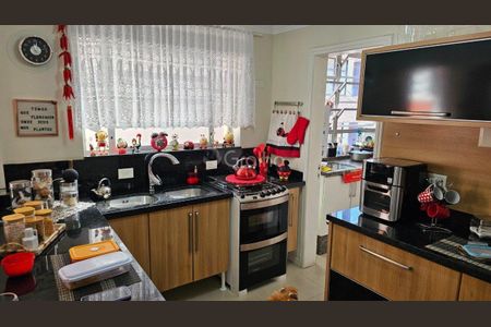 7_photo/9527383b1d.5fb8fdde3bb00516-ATLAS-7d37f3e4-317f-48d1-bbde-9cb7df6ee331.jpg de apartamento à venda com 4 quartos, 208m² em Centro, Florianópolis