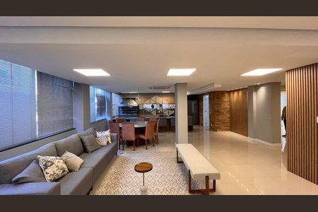 2_photo/9527383b2d.7552bb43a9605633-ATLAS-071670fe-e5ac-4d34-a0ef-4b4bb794d5ed.jpg de apartamento à venda com 4 quartos, 167m² em Centro, Florianópolis