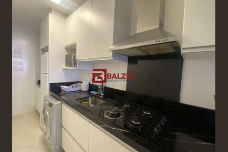 12_photo/9527383b2d.ceff8192393c33de-ATLAS-e52757dc-2bd0-4c99-81fc-e72ec0c063f3.jpg de apartamento à venda com 1 quarto, 49m² em Centro, Florianópolis