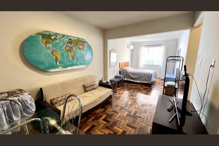 3_photo/9527383b47.1d0d827e26d2d819-ATLAS-3deb2df1-8e67-41d4-99a2-01d46fd543d5.jpg de apartamento à venda com 1 quarto, 49m² em Centro, Florianópolis