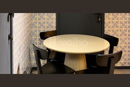 9_photo/9527383b4d.c2cf35dde24235a3-ATLAS-4774ebd0-e633-4348-abfa-63b1dd41a0ca.jpg de apartamento à venda com 2 quartos, 76m² em Centro, Florianópolis