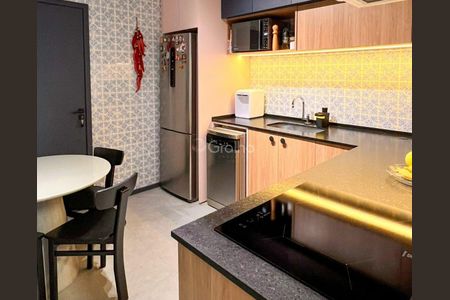 11_photo/9527383b4d.c2cf35dde24235a3-ATLAS-5074b2d0-809c-4d34-ac6f-d435512aa7c9.jpg de apartamento à venda com 2 quartos, 76m² em Centro, Florianópolis