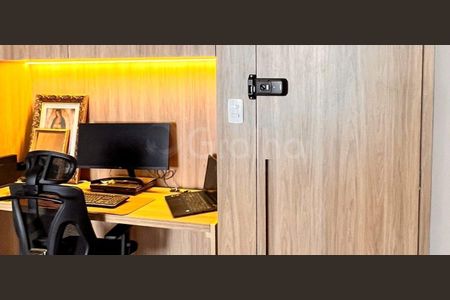 35_photo/9527383b4d.c2cf35dde24235a3-ATLAS-d23ea2f7-dbf4-4f0b-ad08-3600f448008f.jpg de apartamento à venda com 2 quartos, 76m² em Centro, Florianópolis