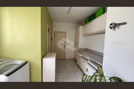 3_photo/9527383b6b.9cf5fe4e16e6882c-ATLAS-b0de43f2-dc07-4eed-af77-748b9a6fe482.jpg de apartamento para alugar com 4 quartos, 219m² em Centro, Florianópolis