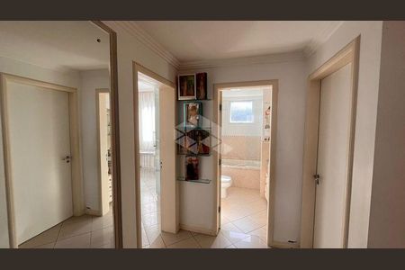 5_photo/9527383b6b.9cf5fe4e16e6882c-ATLAS-ff6d7061-e0fd-4ff2-afc8-154858fbb45b.jpg de apartamento para alugar com 4 quartos, 219m² em Centro, Florianópolis