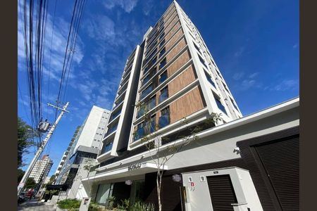 2_photo/9527383b8d.63bb7638ace8a107-ATLAS-6ddd21e1-d881-41da-b5fc-8ec41a367ebd.jpg de apartamento à venda com 2 quartos, 70m² em Centro, Florianópolis